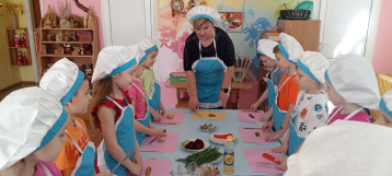 Школа юных поварят Школа юных поварят.